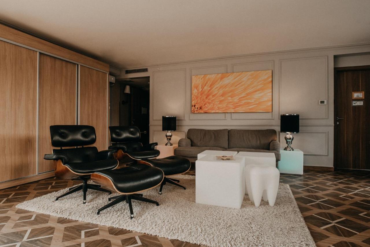Aquapark Design Rooms Seghedin Exterior foto